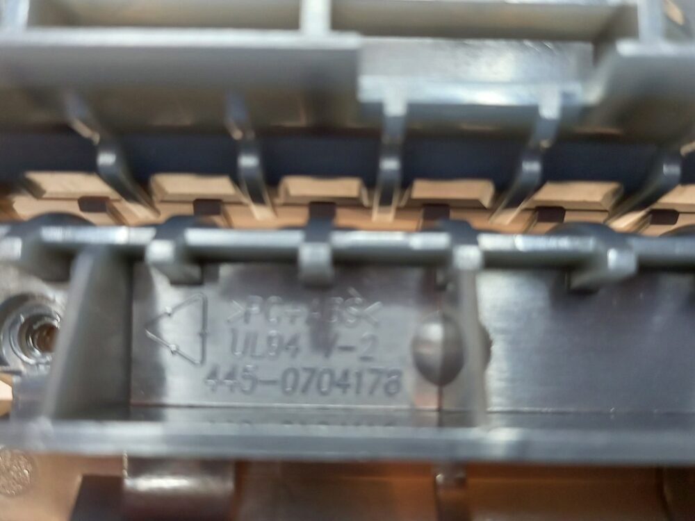 NCR RECEIPT EXIT MOULDING REAR PN: 445-0704178, 4450704178