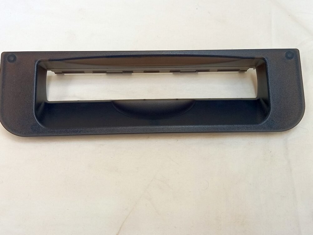 NCR SELF SERV CASH OR ENVELOPE DEPOSIT EXIT INTERFACE MOULDING PN: 445-0711357, 4450711357