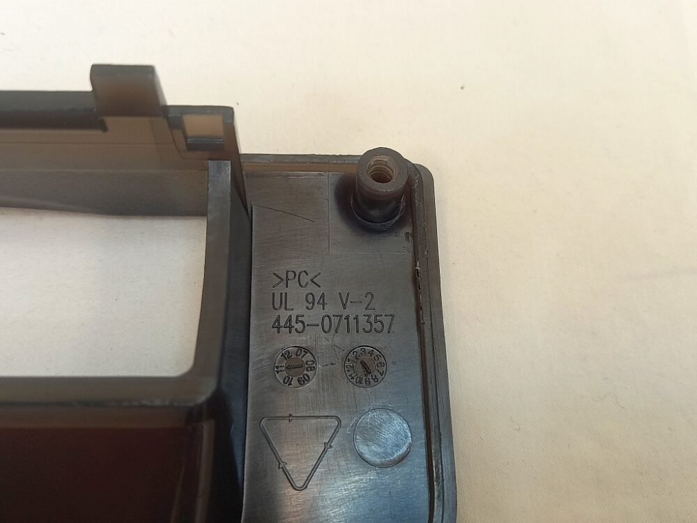 NCR SELF SERV CASH OR ENVELOPE DEPOSIT EXIT INTERFACE MOULDING PN: 445-0711357, 4450711357