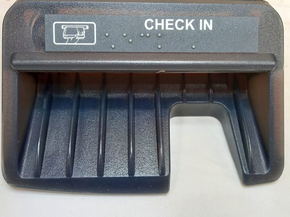 NCR FASCIA INSERT SCPM VW3 PN: 445-0717423, 4450717423