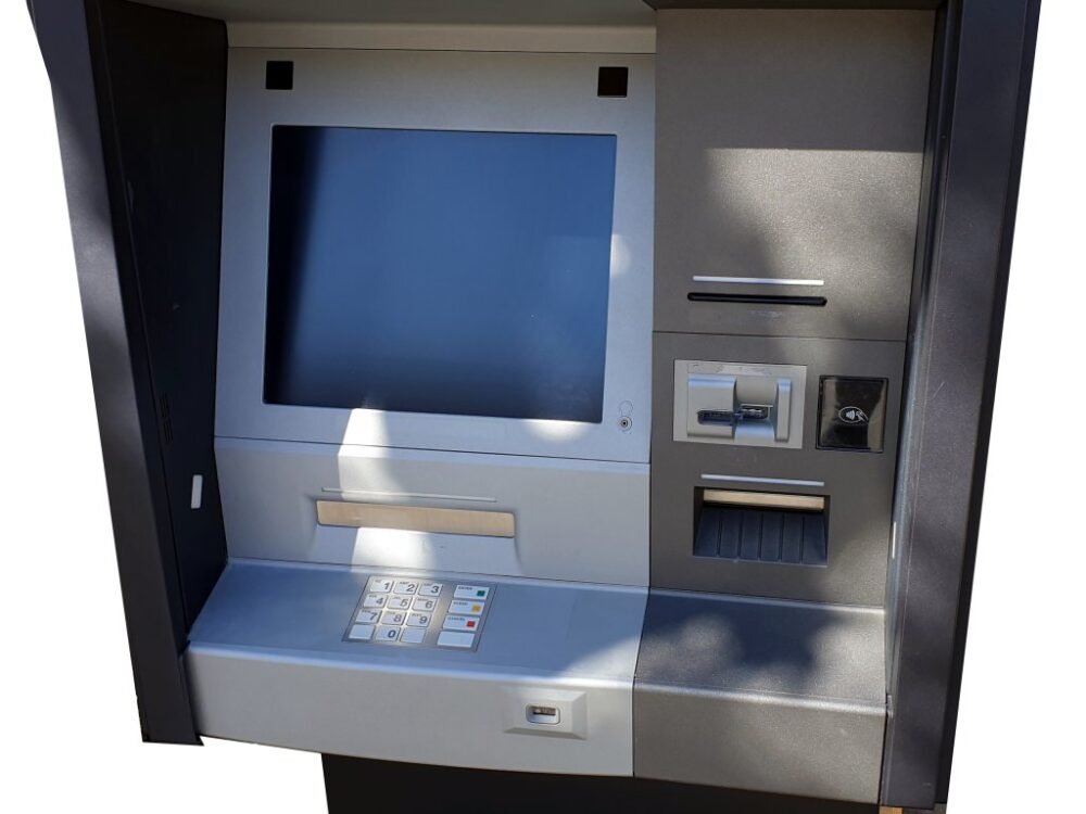 3452-2 Diebold Nixdorf CS Series CS7750 Exterior or lobby RL TTW Intelligent Deposit