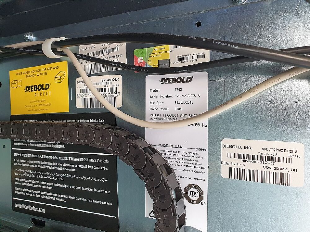 3452-4 Diebold Nixdorf CS Series CS7750 Exterior or lobby RL TTW Intelligent Deposit