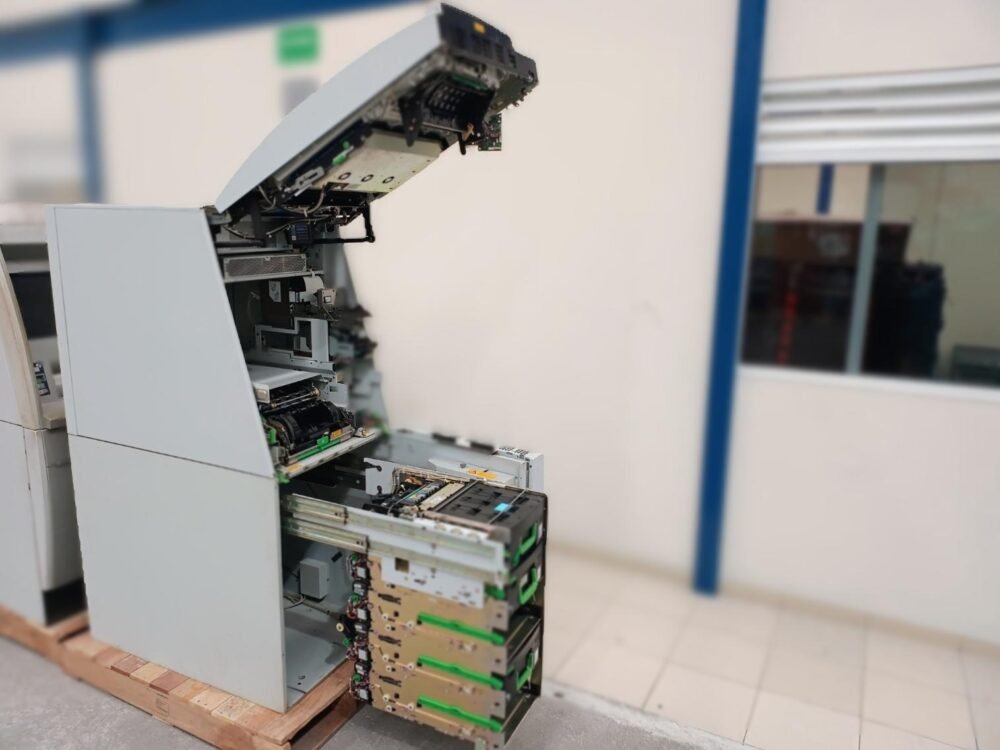 3594-6 Wincor Nixdorf, CINEO, C4060 FL, ATM Completo