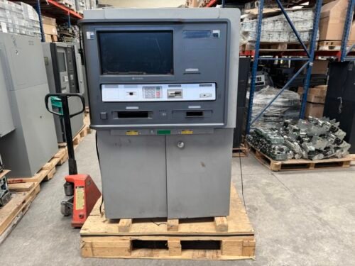 3933-1 Nautilus Hyosung Maquina Completa Monimax 7800I